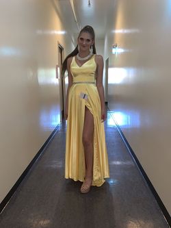 Sherri Hill Yellow Size 8 Floor Length Train Dress on Queenly