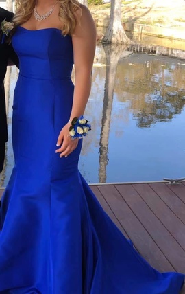 Sherri Hill Blue Size 8 Backless Straight Dress on Queenly