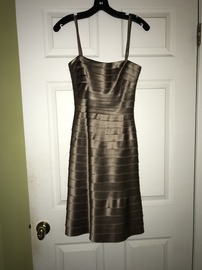 BCBG Max Azria Nude Size 0 50 Off Summer Medium Height Cocktail Dress on Queenly