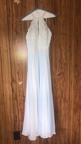 White Size 0 Straight Dress on Queenly