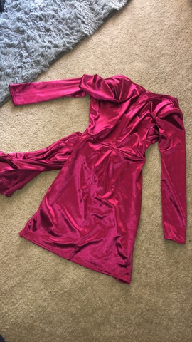 Fashion Nova Pink Size 4 Plunge Sleeves Satin Cocktail Dress on Queenly