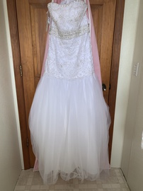 alfred angelo White Size 2 Wedding Mermaid Dress on Queenly