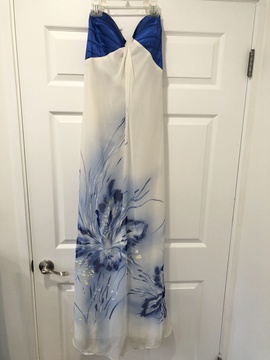 La Femme Blue Size 8 Floor Length Straight Dress on Queenly