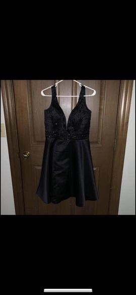 MoriLee Black Size 10 Homecoming Flare Cocktail Dress on Queenly