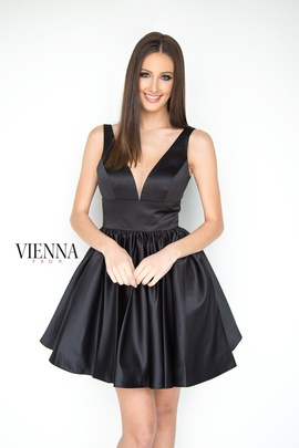 Style 6023 Vienna Black Size 4 Tall Height Cocktail Dress on Queenly