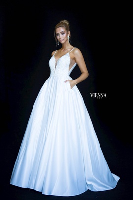 Style 7822 Vienna White Size 10 Backless Tall Height Ball gown on Queenly