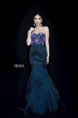 Style 82001 Vienna Black Size 12 Sweetheart Plus Size Tall Height Mermaid Dress on Queenly