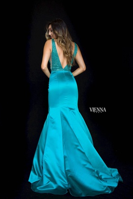 Style 8295 Vienna Green Size 0 Backless Mermaid Dress on Queenly