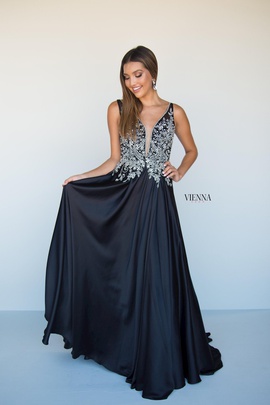 Style 9937 Vienna Black Size 0 Backless Lace A-line Dress on Queenly