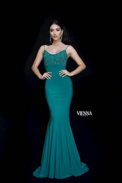 Style 8466 Vienna Green Size 10 Backless Tall Height Mermaid Dress on Queenly