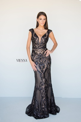 Style 8810 Vienna Black Size 8 Tall Height Lace Mermaid Dress on Queenly