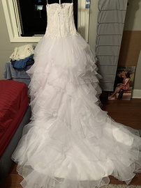 Oleg Cassini White Size 6 Wedding Sweetheart Train Ball gown on Queenly
