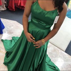 Sherri Hill Green Size 6 Floor Length Prom A-line Dress on Queenly