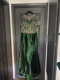 Mac Duggal Green Size 14 Tall Height Mermaid Dress on Queenly