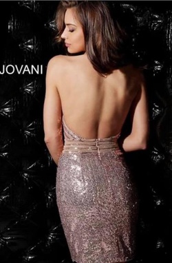 Jovani Gold Size 2 Cocktail Dress on Queenly