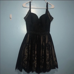 Sherri Hill Black Size 2 Winter Formal Sorority Formal Cocktail Dress on Queenly