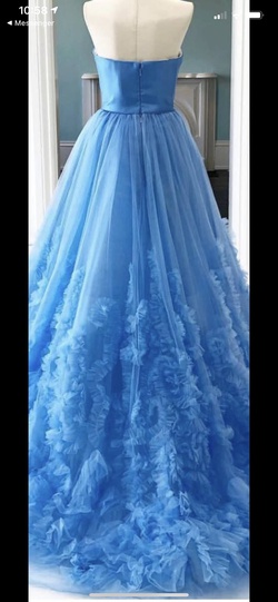 Blue Size 00 Ball gown on Queenly