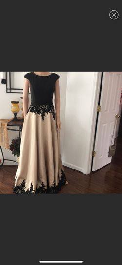 Camilla Black Size 4 Floor Length 50 Off Ball gown on Queenly