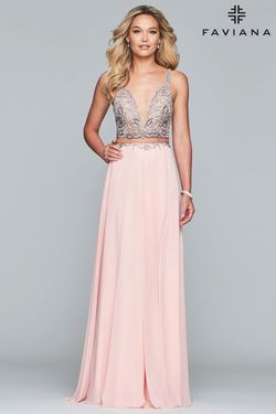 Style S10244 Faviana Light Pink Size 2 Military Straight Dress on Queenly