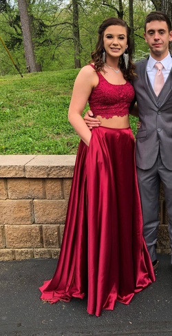 Sherri Hill Red Size 6 Two Piece Side slit Dress on Queenly