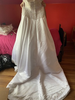 Signature White Size 12 Wedding Ball gown on Queenly