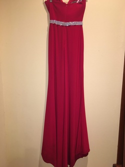 Blush prom Red Size 0 Prom Straight Dress on Queenly