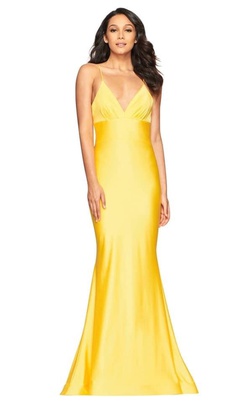 Faviana Yellow Size 4 Backless V Neck Fitted Mermaid Dress on Queenly