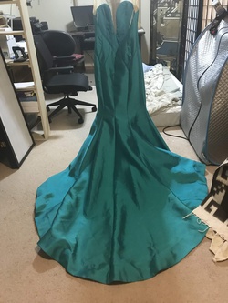 Mac Duggal Blue Size 4 Mermaid Dress on Queenly