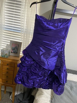 Onyx Purple Size 2 Euphoria Midi Homecoming Strapless Cocktail Dress on Queenly