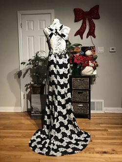 Alyce Designs Black Size 8 Print Padded Prom Mermaid Dress on Queenly