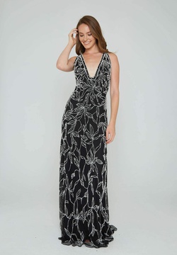 Style 165 Aleta Black Size 00 Tall Height Print Straight Dress on Queenly
