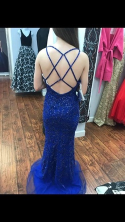 Ellie Wilde Blue Size 2 Mermaid Dress on Queenly