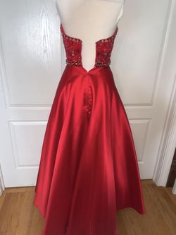 Red Size 00 A-line Dress on Queenly
