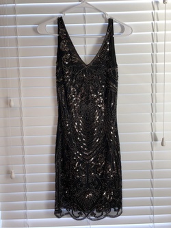 GB Black Size 2 Euphoria Midi Homecoming Cocktail Dress on Queenly