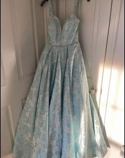 Lucci Lu Light Blue Size 2 Prom Ball gown on Queenly