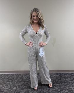 White Size 2 Jumpsuit Dress on Queenly
