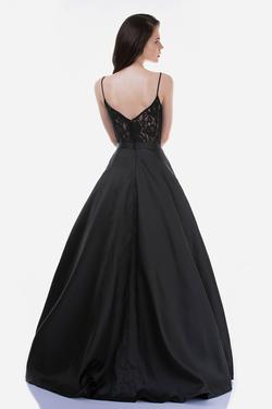 Style 2250 Nina Canacci Black Size 6 Tall Height Prom Ball gown on Queenly