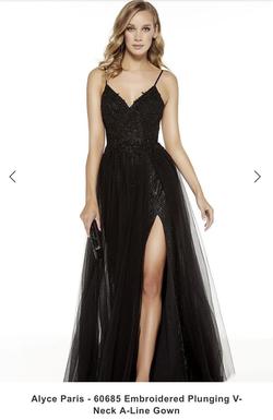 Style 60685 Alyce Paris Black Size 0 Floor Length Side slit Dress on Queenly