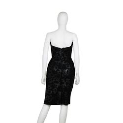 Chaluisant Black Size 4 Holiday Euphoria Lace Cocktail Dress on Queenly
