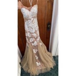 Jovani Nude Size 2 Sheer Prom Straight Dress on Queenly