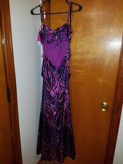 Style 10257 Morgan and Co. Purple Size 2 Magenta Pageant Straight Dress on Queenly