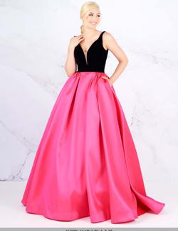 Style 66720 Mac Duggal Pink Size 12 Velvet Prom Ball gown on Queenly