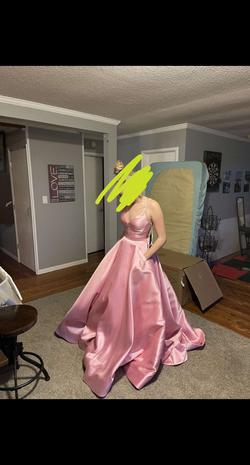 Sherri Hill Pink Size 0 Silk Prom Ball gown on Queenly