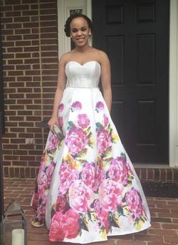 Multicolor Size 2 Ball gown on Queenly