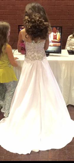 White Size 00 Ball gown on Queenly