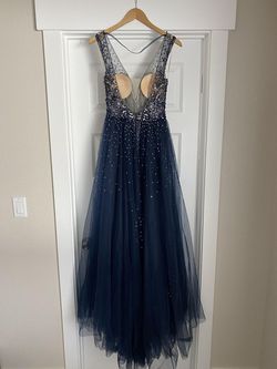 Blue Size 6 Train Dress on Queenly