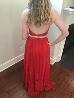 Sherri Hill Red Size 4 Straight Dress on Queenly