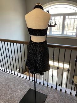 Sherri Hill Black Size 2 Halter Midi Shiny Homecoming Cocktail Dress on Queenly