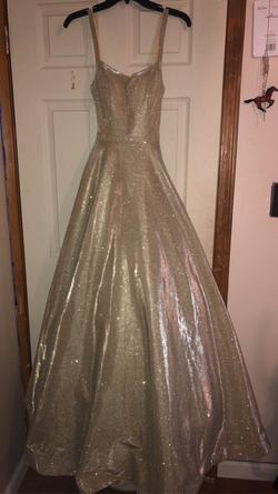 Sherri Hill Gold Size 0 Homecoming Pageant Prom Ball gown on Queenly
