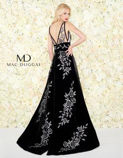 Style 2035R Mac Duggal Black Size 6 Tall Height Prom Ball gown on Queenly